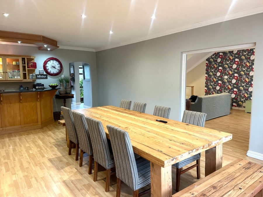 6 Bedroom Property for Sale in Dormehls Drift Western Cape